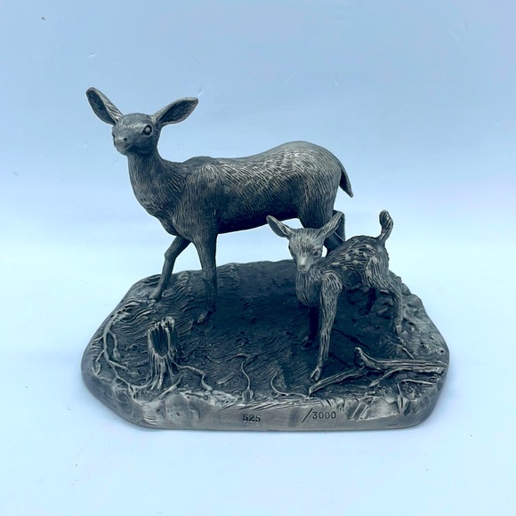 Hudson Pewter “Doe & Fawn” Limited Edition Statuette. - Picture 1 of 8